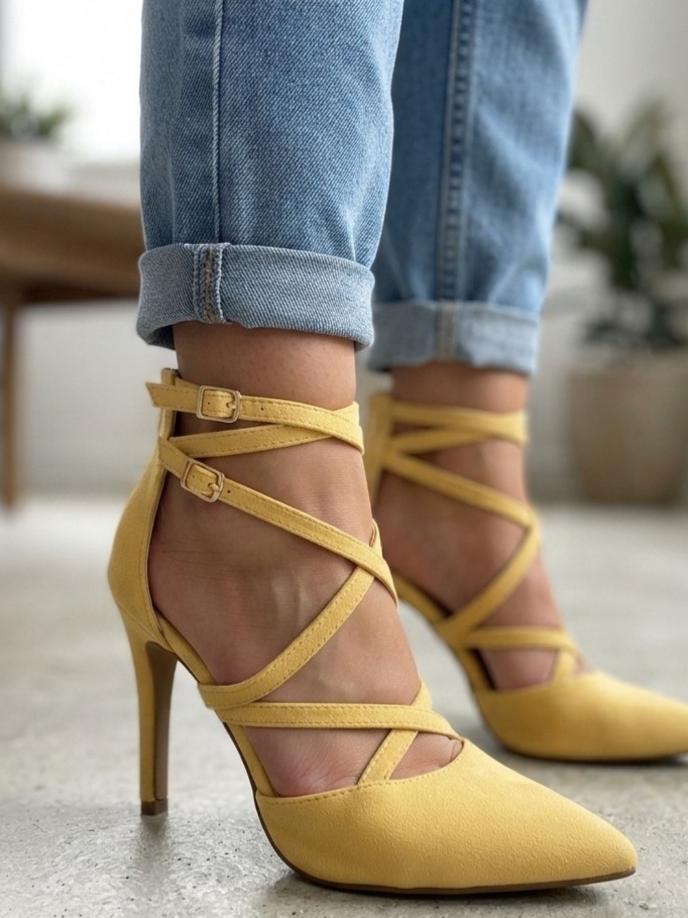 MVE Suede Yellow Strappy Pointed Toe Stiletto Heels Zip Closure Women 8